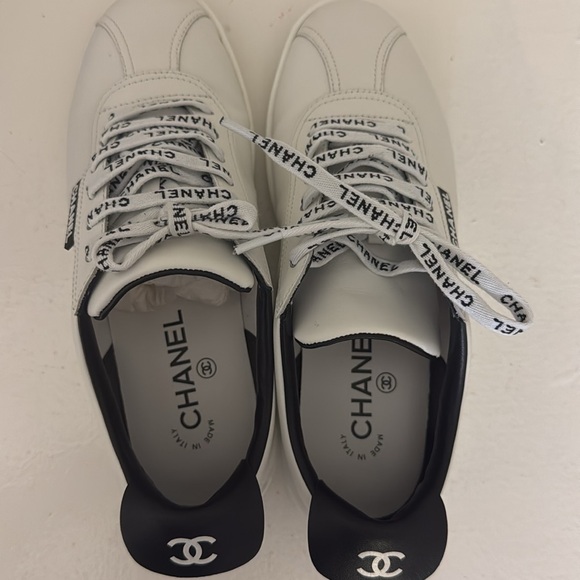 Excellent condition Chanel sneakers size 7 worn twice only - Picture 5 of 5